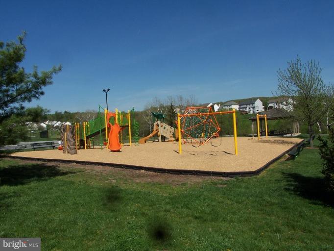 9125 Ridgefield Lane Frederick, MD 21701 - Photo 19 of 30 Community Amenities 3