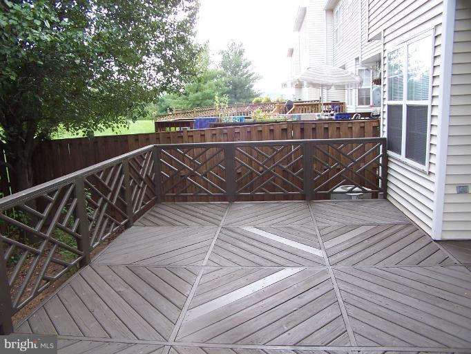 9125 Ridgefield Lane Frederick, MD 21701 - Photo 5 of 30 Deck