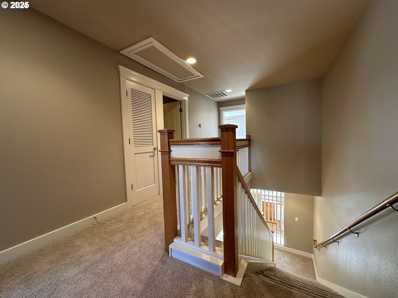 1495 Northeast Village Street Fairview, OR 97024 - Photo 7 of 16 a view of entryway with kitchen