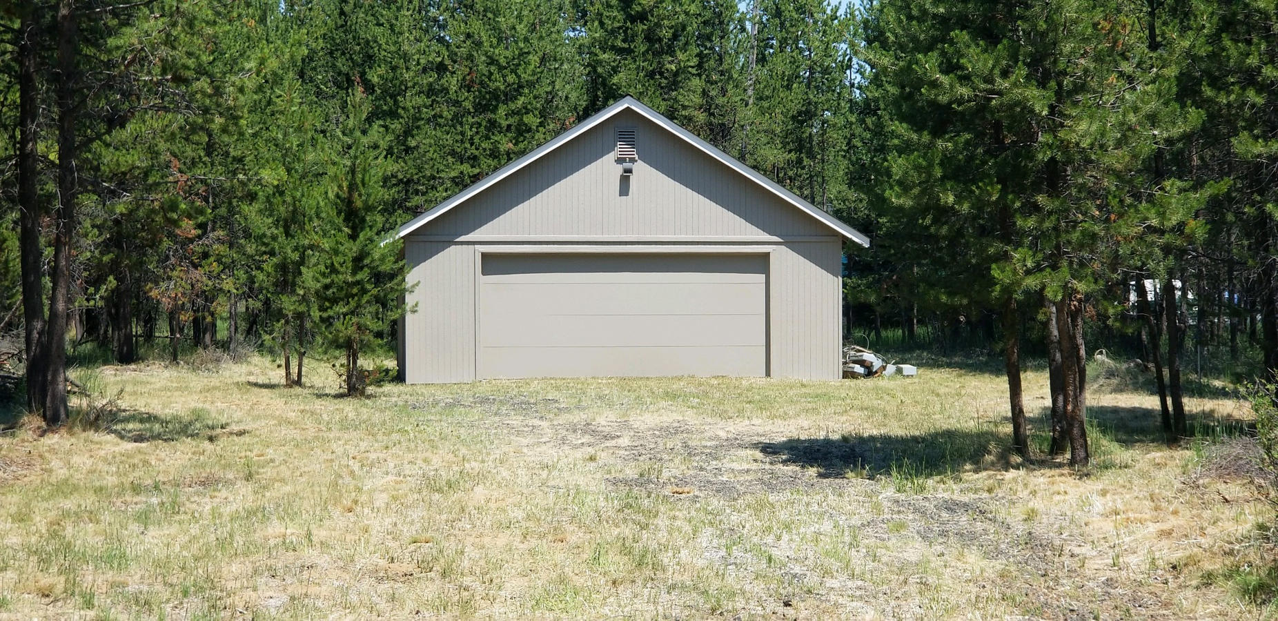 17436 Snow Goose Road Bend, OR 97707 - Photo 1 of 7 Garage
