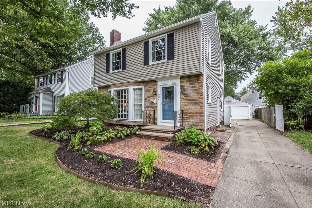 1234 Garman Road Akron, OH 44313 - Photo 1 of 32 Gallery Image 1