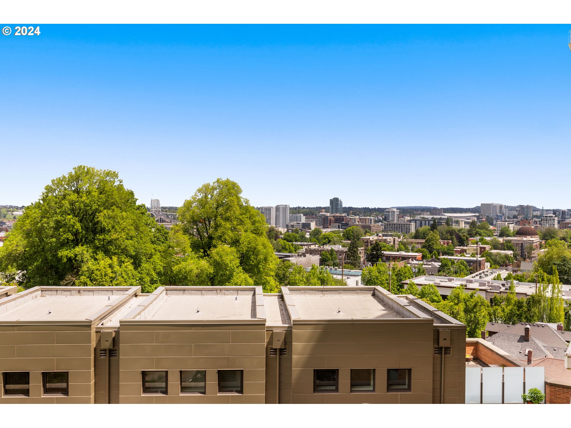 2351 Northwest Westover Road, Unit 805 Portland, OR 97210 - Photo 14 of 32 Gallery Image 14
