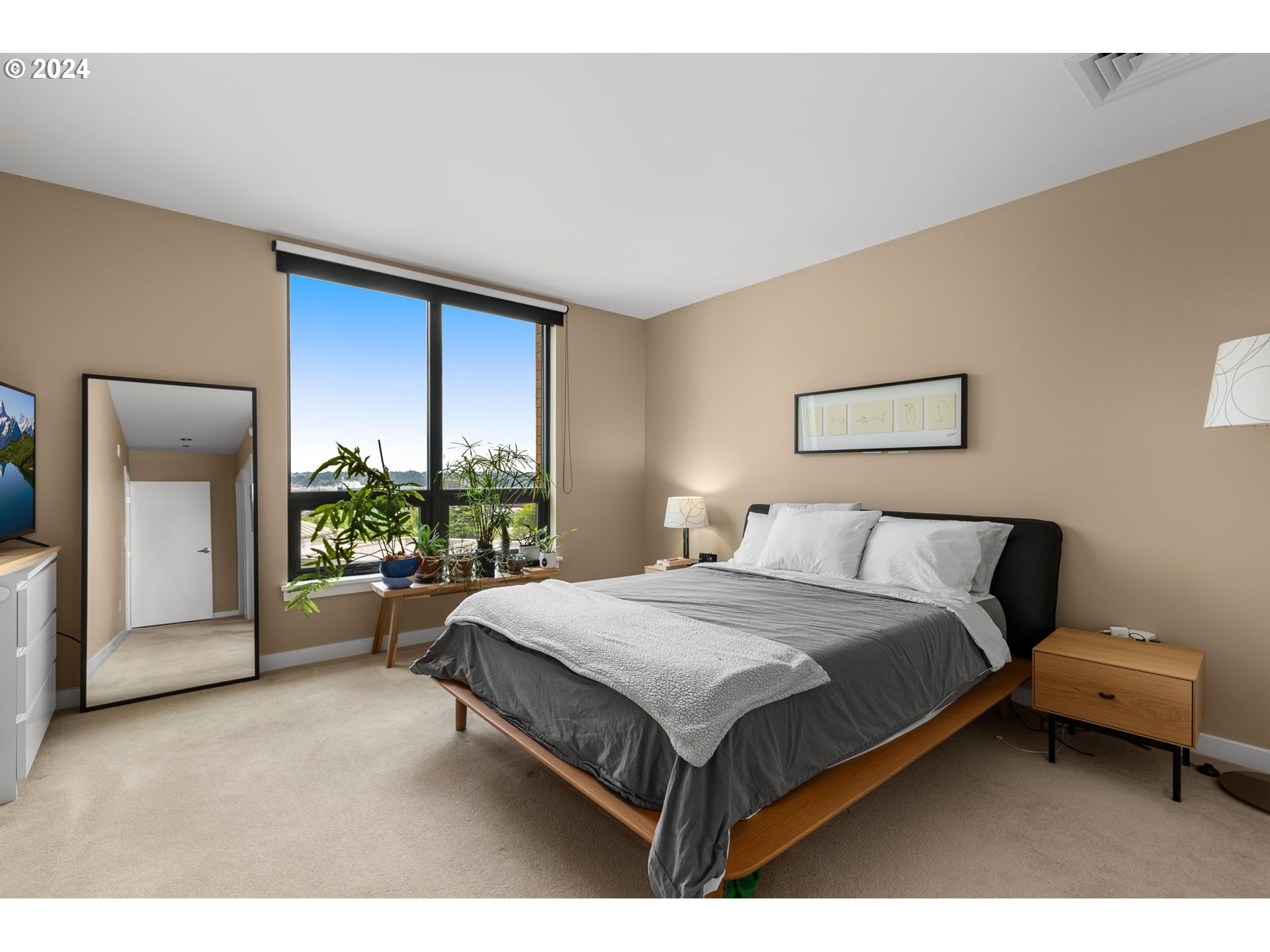 2351 Northwest Westover Road, Unit 805 Portland, OR 97210 - Photo 22 of 32 Bedroom, Primary