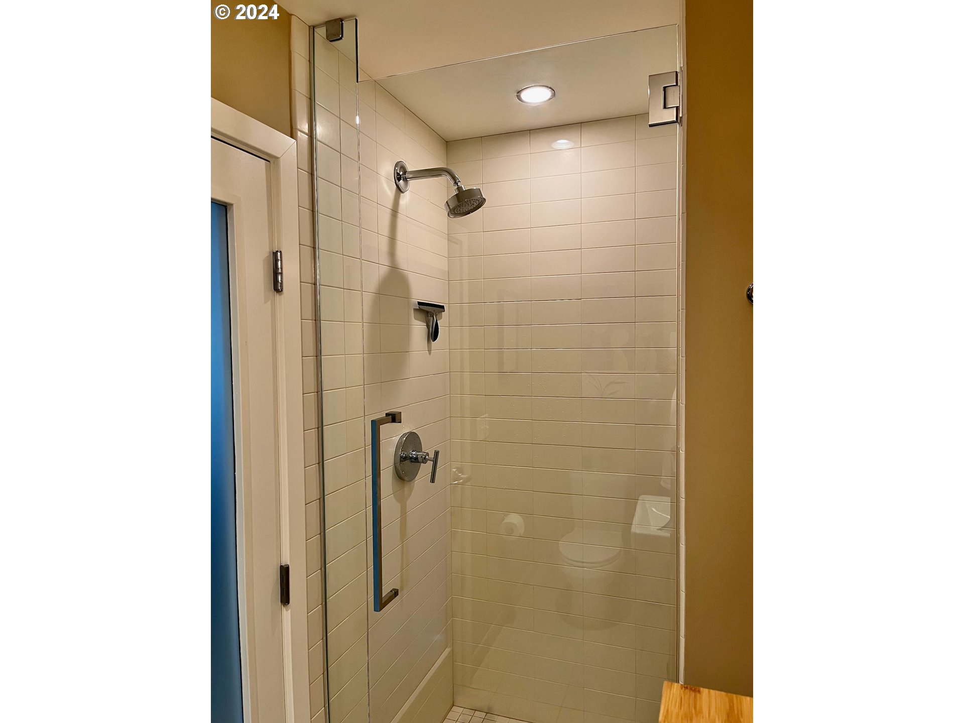 2351 Northwest Westover Road, Unit 805 Portland, OR 97210 - Photo 27 of 32 Gallery Image 27