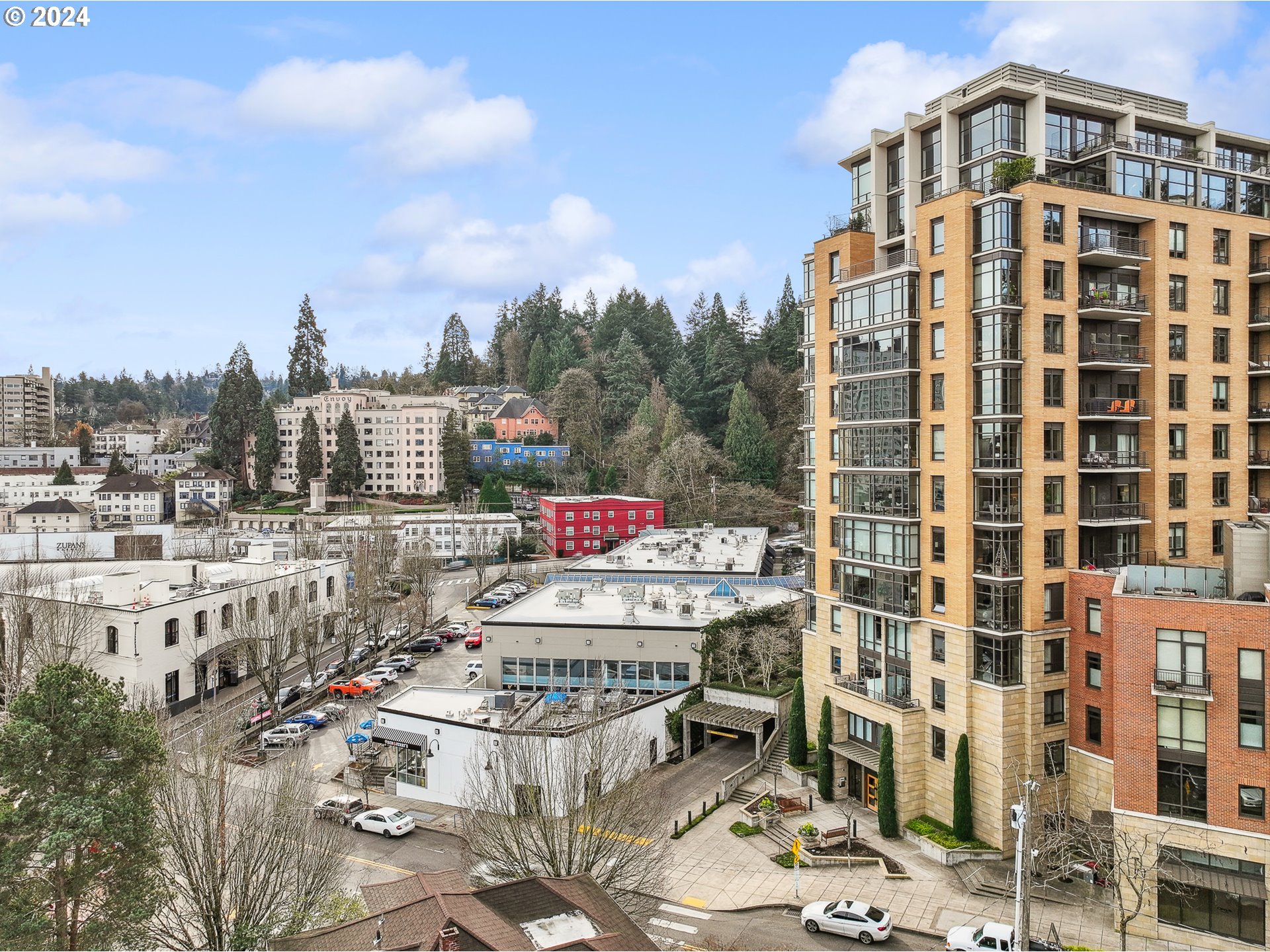 2351 Northwest Westover Road, Unit 805 Portland, OR 97210 - Photo 31 of 32 Gallery Image 31