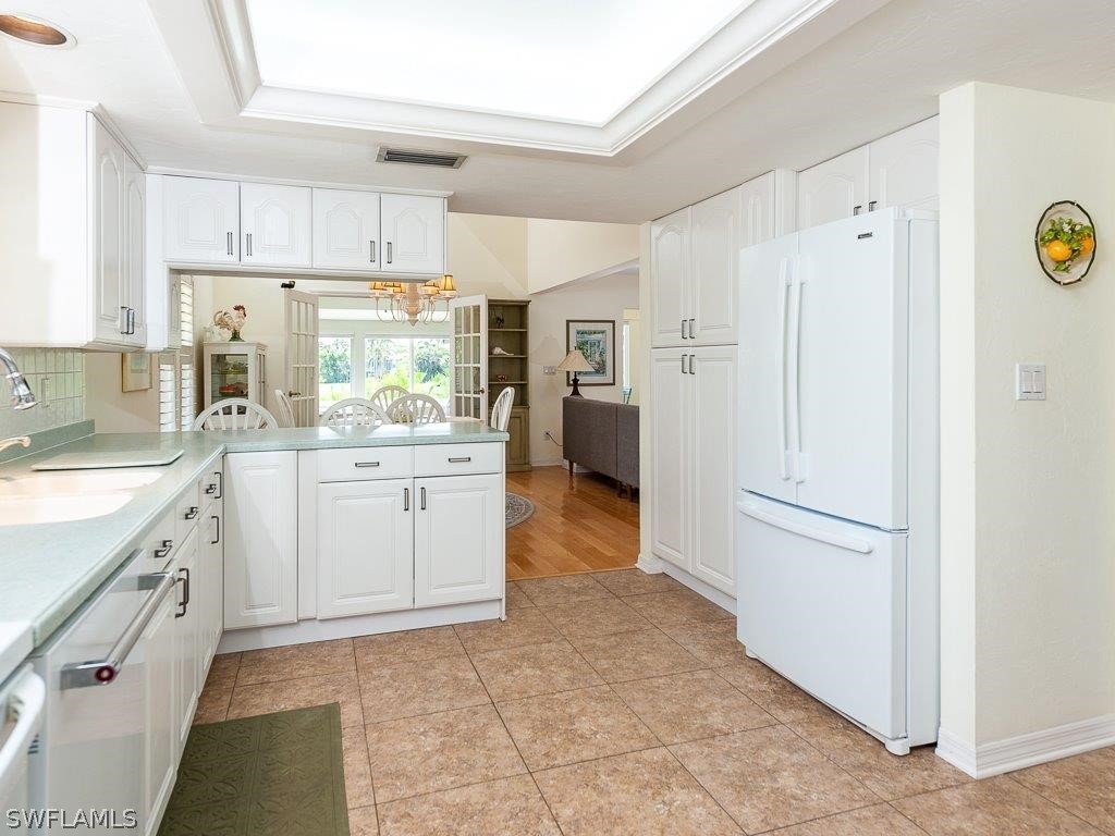 1559 Sand Castle Road Sanibel, FL 33957 - Photo 11 of 27 Gallery Image 11
