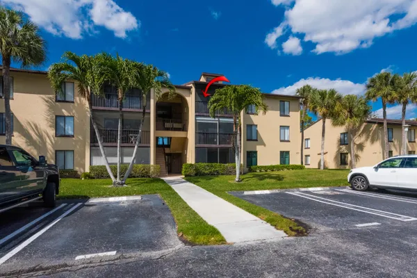 $2,200 | 629 Sea Pine Way, Unit D3, Greenacres, FL 33415