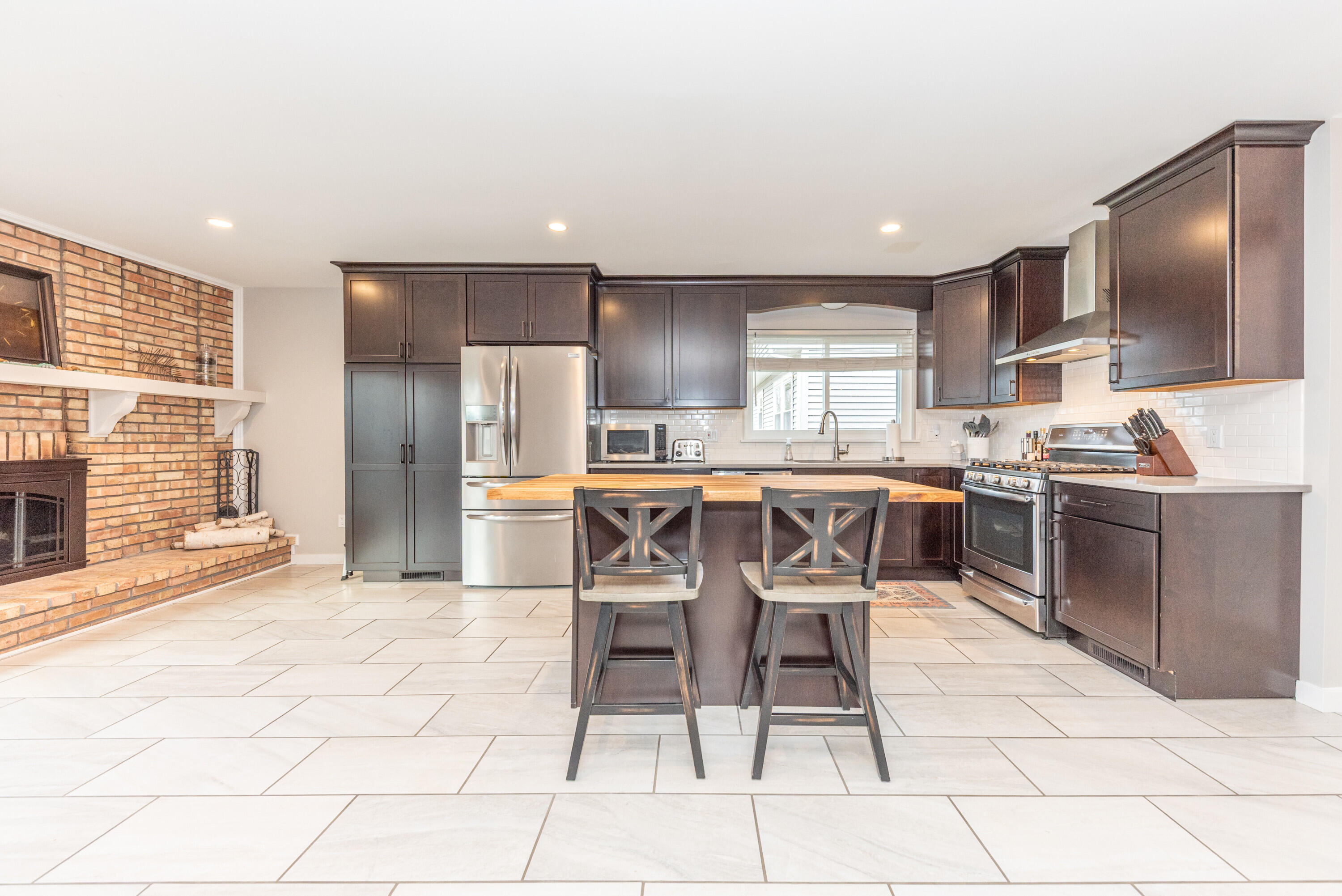 42519 Addison Avenue Canton, MI 48187 - Photo 8 of 39 016_7