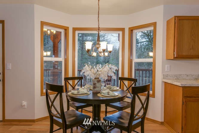 4043 Stohlton Road Southeast Port Orchard, WA 98366 - Photo 11 of 24 Gallery Image 11