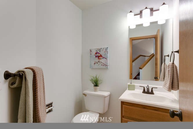 4043 Stohlton Road Southeast Port Orchard, WA 98366 - Photo 14 of 24 Gallery Image 14