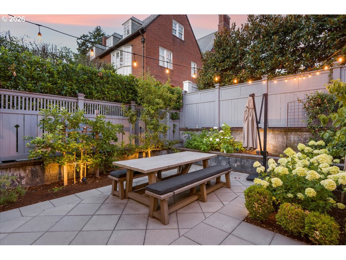 2023 Southwest Montgomery Drive Portland, OR 97201 - Photo 42 of 46 a wooden bench sitting in front of a building