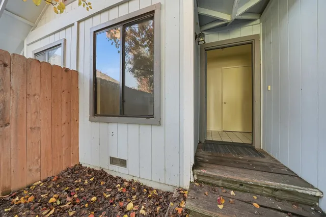 a view of a entryway door of the house