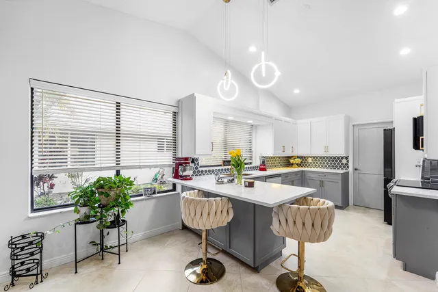 $599,000 | 1370 Northwest 28th Avenue, Delray Beach, FL 33445