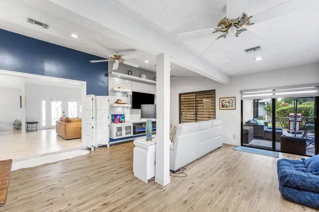 $599,000 | 1370 Northwest 28th Avenue, Delray Beach, FL 33445