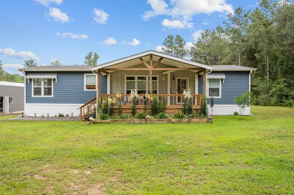 $380,000 | 275 County Road 3215, Colmesneil, TX 75938