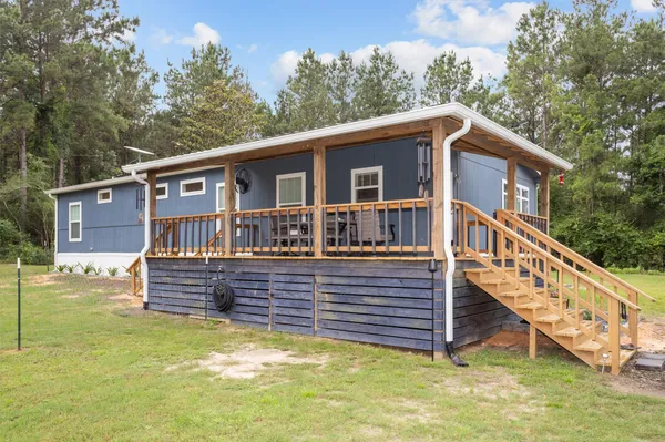 $380,000 | 275 County Road 3215, Colmesneil, TX 75938