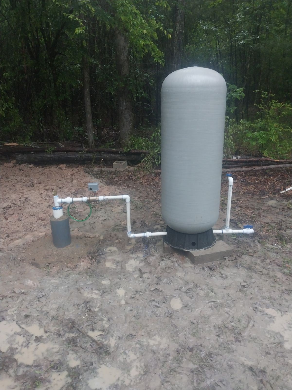 10441 Highway 287 Chester, TX 75936 - Photo 10 of 22 a view of a water fountain