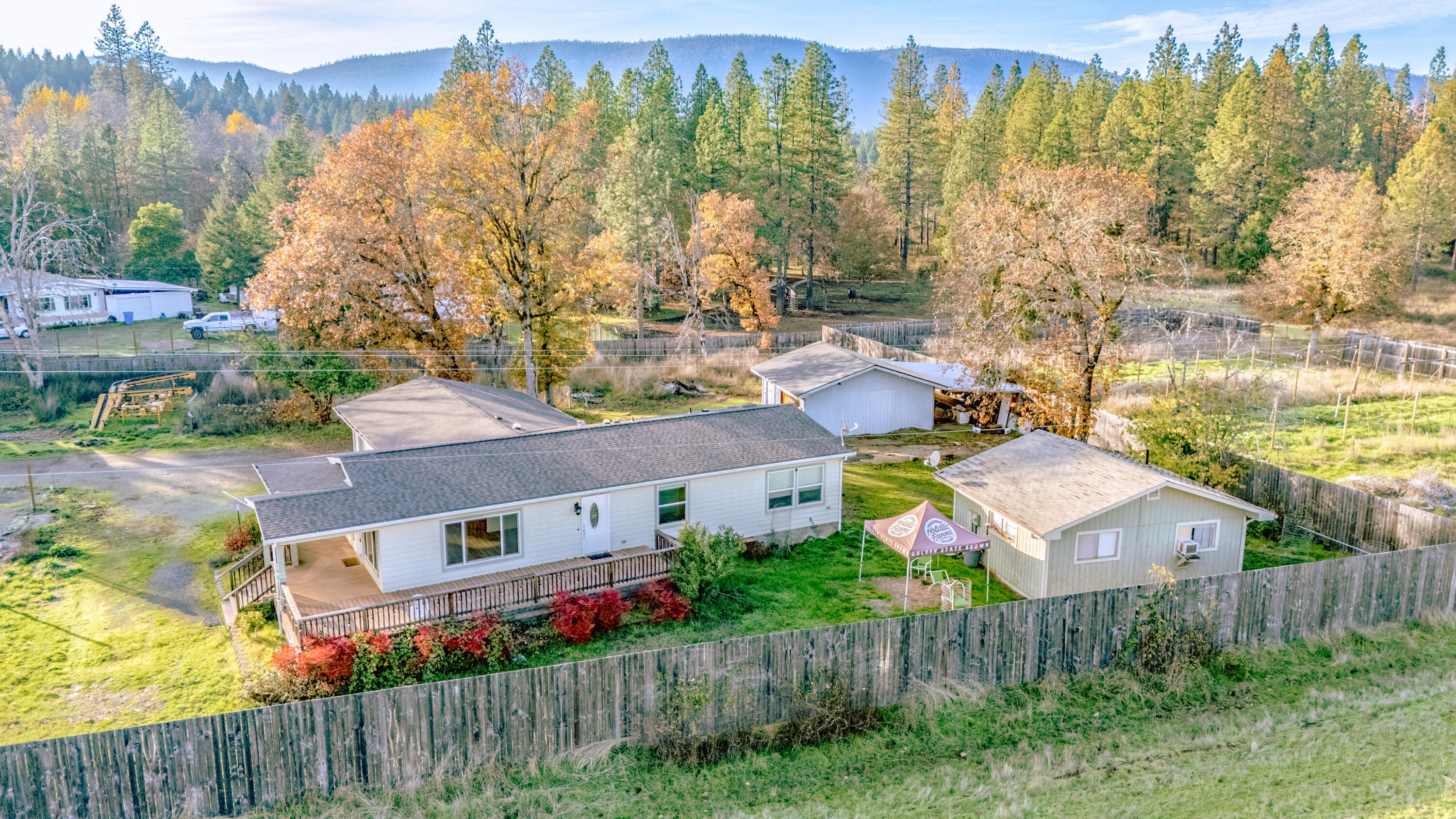 212 Martin Road Cave Junction, OR 97523 - Photo 17 of 23 212-42