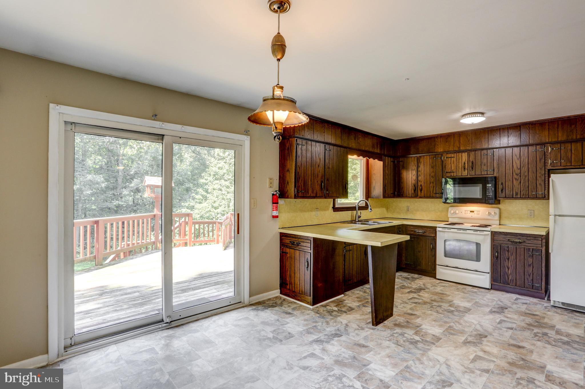 582 Meetinghouse Road Gap, PA 17527 - Photo 9 of 34 Kitchen