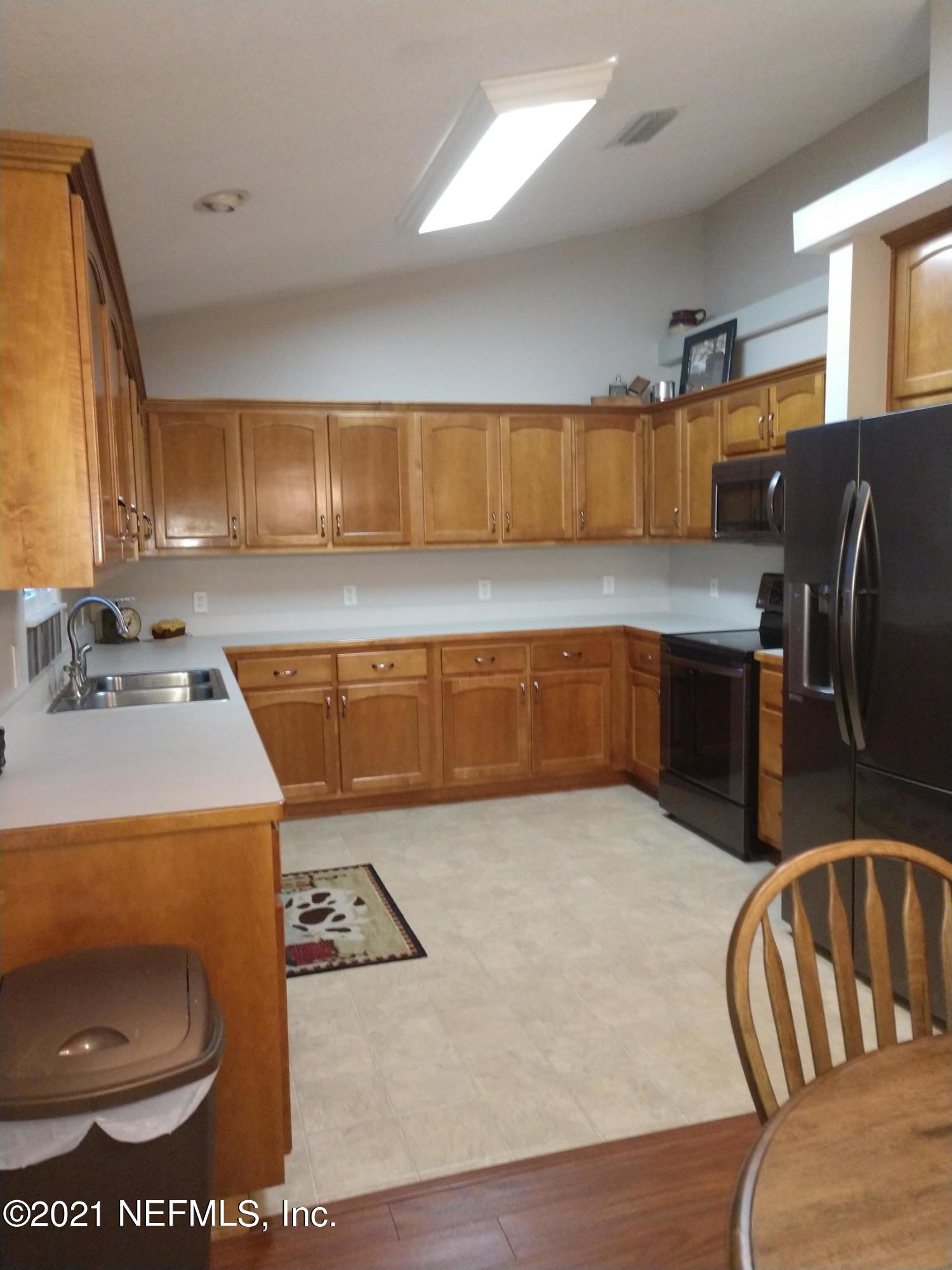 Kitchen_2
