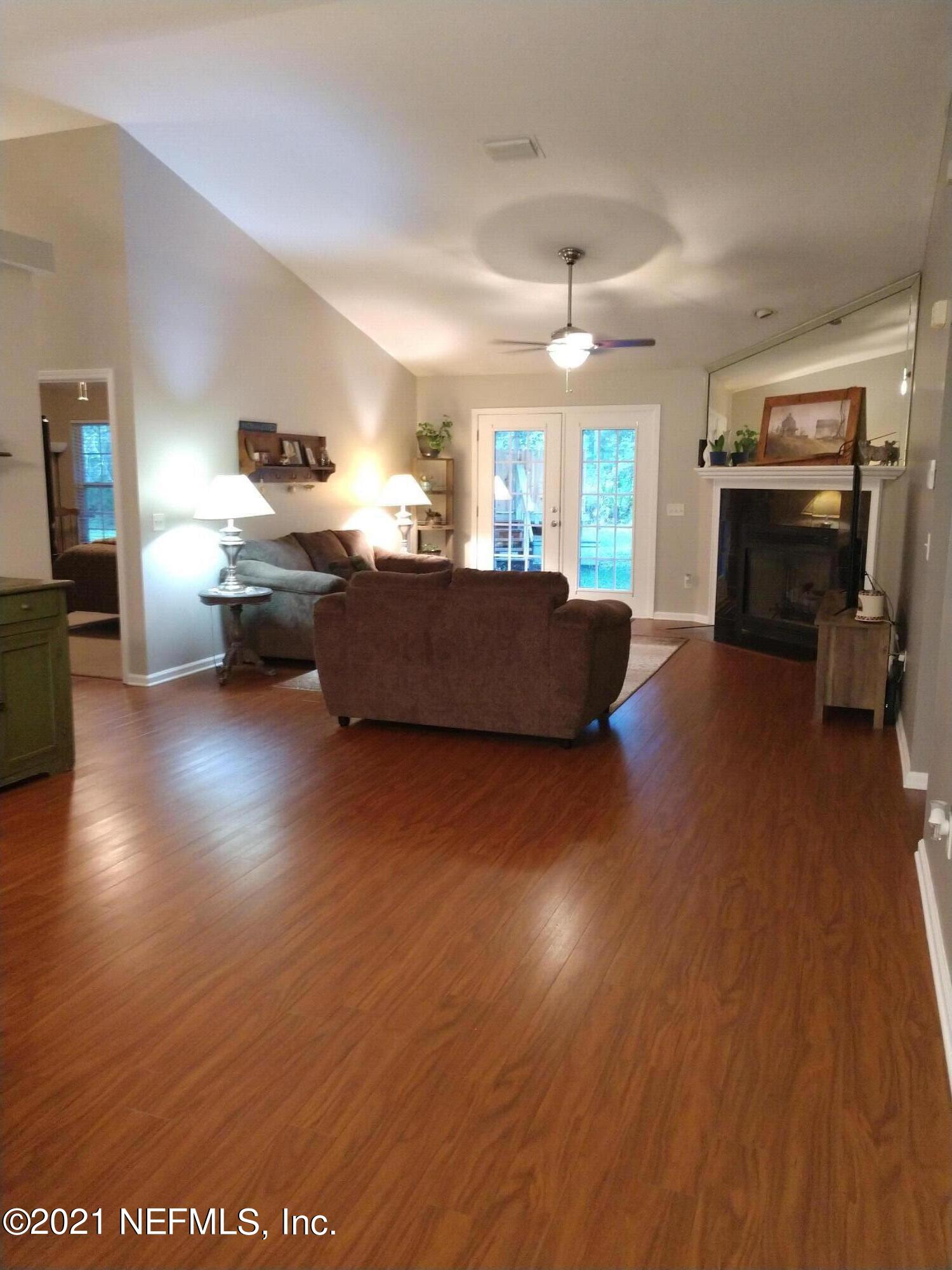 173145 Andrews Road Hilliard, FL 32046 - Photo 8 of 21 Living Rm_3