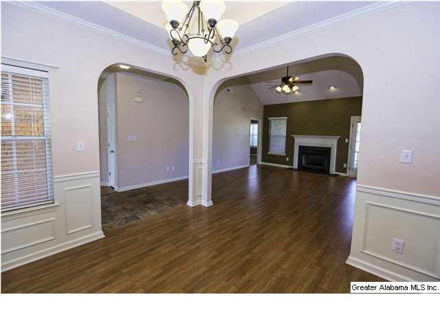 248 Victoria Station Alabaster, AL 35114 - Photo 2 of 31