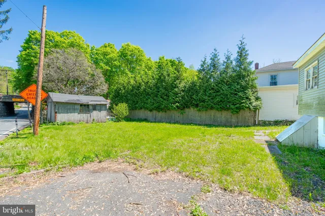 $230,000 | 571 Main Street, Asbury, NJ 08802