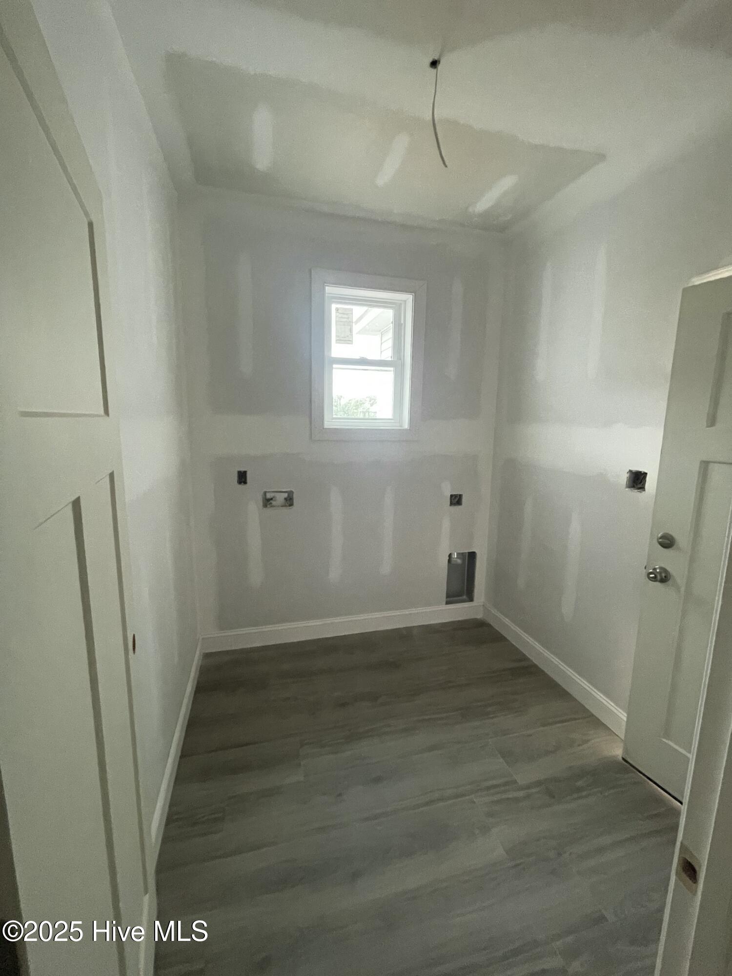 169 Howard Road Newport, NC 28570 - Photo 25 of 29 Laundry Room & Garage Entry