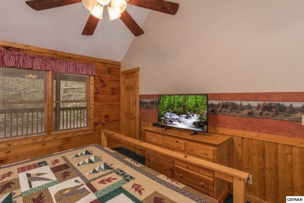 704 Grey Hawk Way Pigeon Forge, TN 37863 - Photo 21 of 29