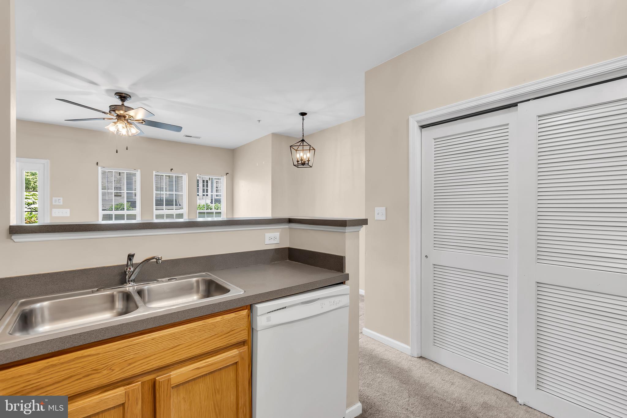9 River Lane Delanco, NJ 08075 - Photo 7 of 15