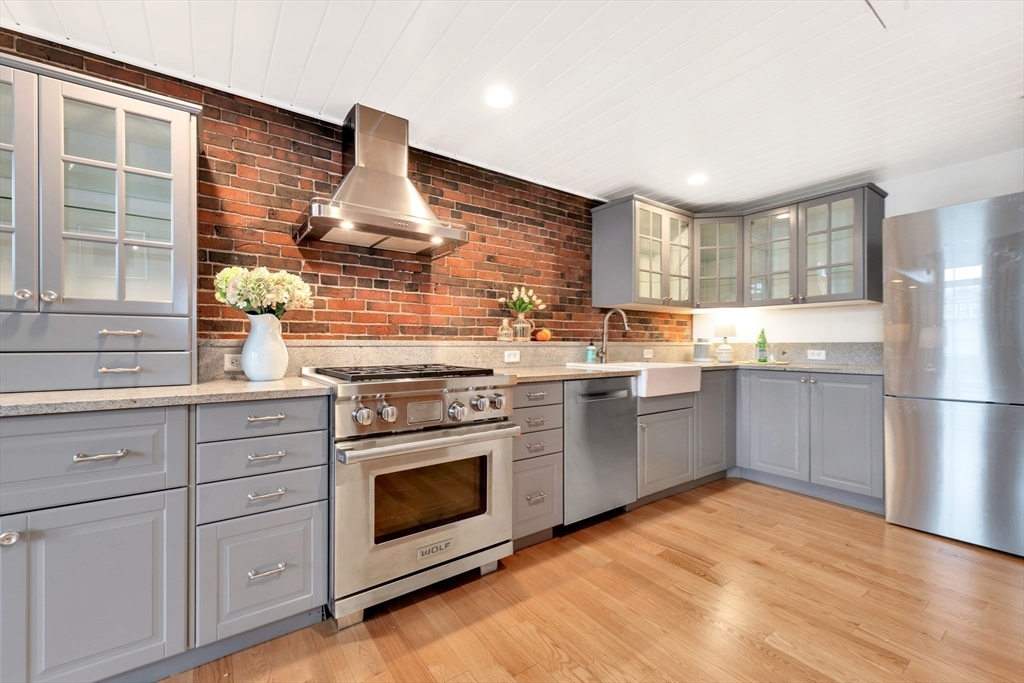 75 Fulton Street, Unit 11 Boston, MA 02109 - Photo 13 of 31