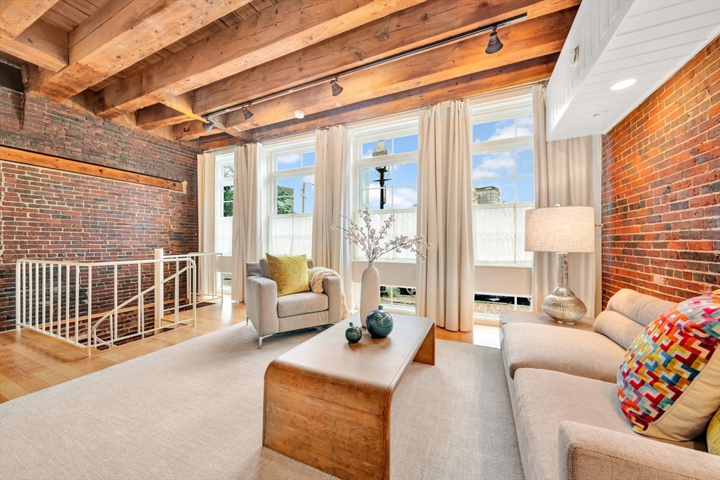 75 Fulton Street, Unit 11 Boston, MA 02109 - Photo 2 of 31