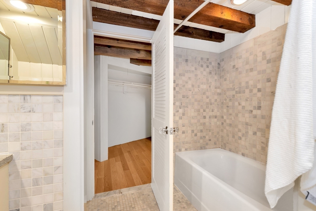 75 Fulton Street, Unit 11 Boston, MA 02109 - Photo 27 of 31