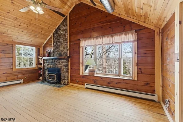 $430,000 | 159 Glenside Trail, Sparta, NJ 07871