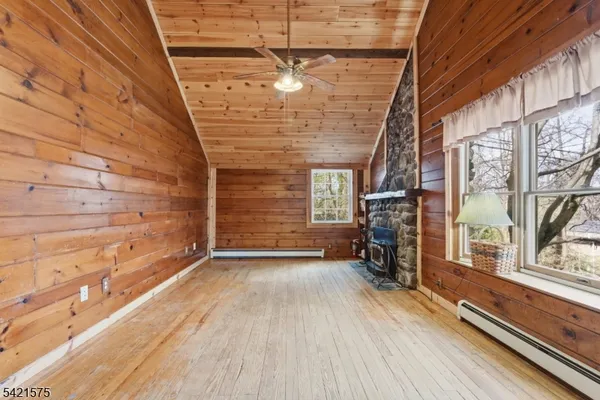 $430,000 | 159 Glenside Trail, Sparta, NJ 07871