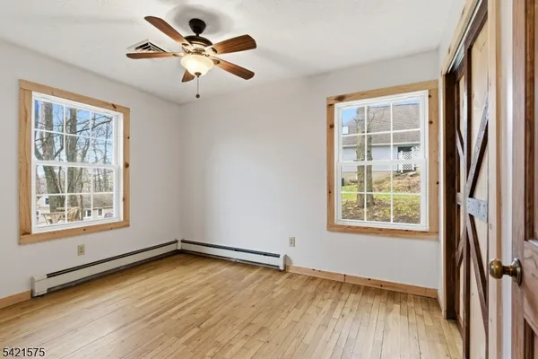 $430,000 | 159 Glenside Trail, Sparta, NJ 07871