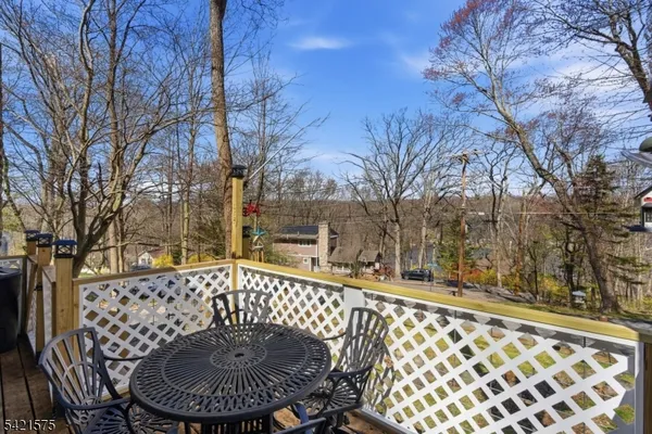 $430,000 | 159 Glenside Trail, Sparta, NJ 07871