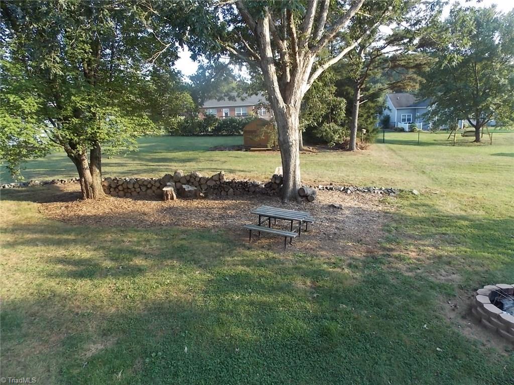 1813 Chestnut Grove Road King, NC 27021 - Photo 6 of 27 Gallery Image 6