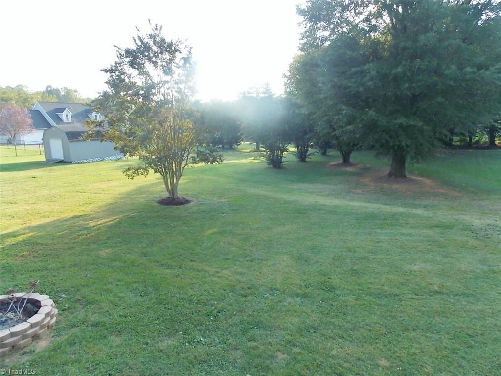 1813 Chestnut Grove Road King, NC 27021 - Photo 8 of 27 Gallery Image 8