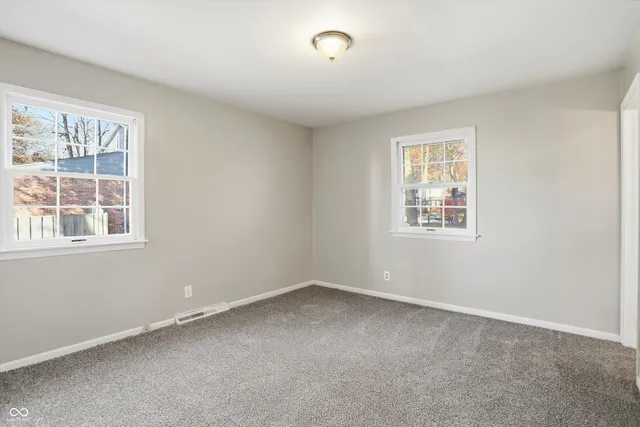 $270,000 | 3329 Melbourne Rd Drive South, Indianapolis, IN 46228