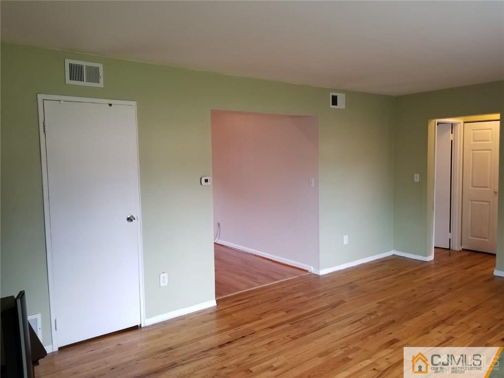 193 Evergreen Road, Unit 8A Edison, NJ 08837 - Photo 12 of 18 Gallery Image 12
