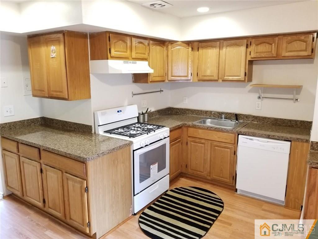 193 Evergreen Road, Unit 8A Edison, NJ 08837 - Photo 16 of 18 Gallery Image 16