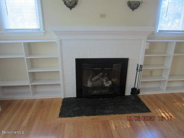 106 Ridgeway Avenue Pittsfield, MA 01201 - Photo 8 of 20 IMG_3398