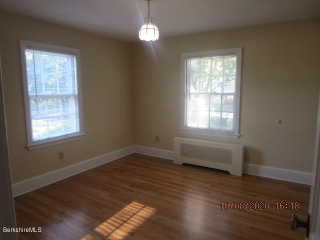 106 Ridgeway Avenue Pittsfield, MA 01201 - Photo 10 of 20 IMG_3400