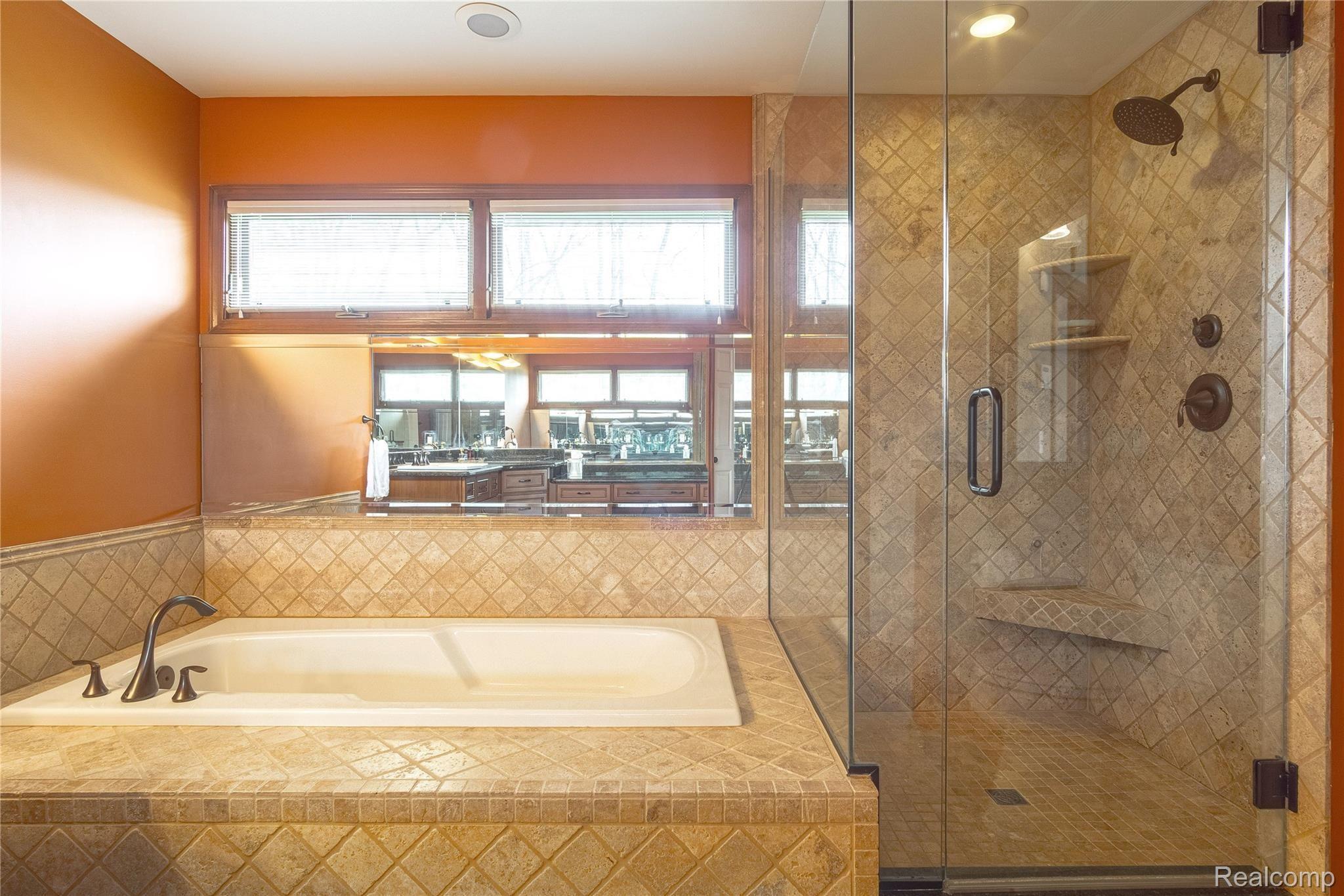 1384 Bembridge Drive Rochester, MI 48307 - Photo 31 of 61 Interiors (31 of 50).jpg
