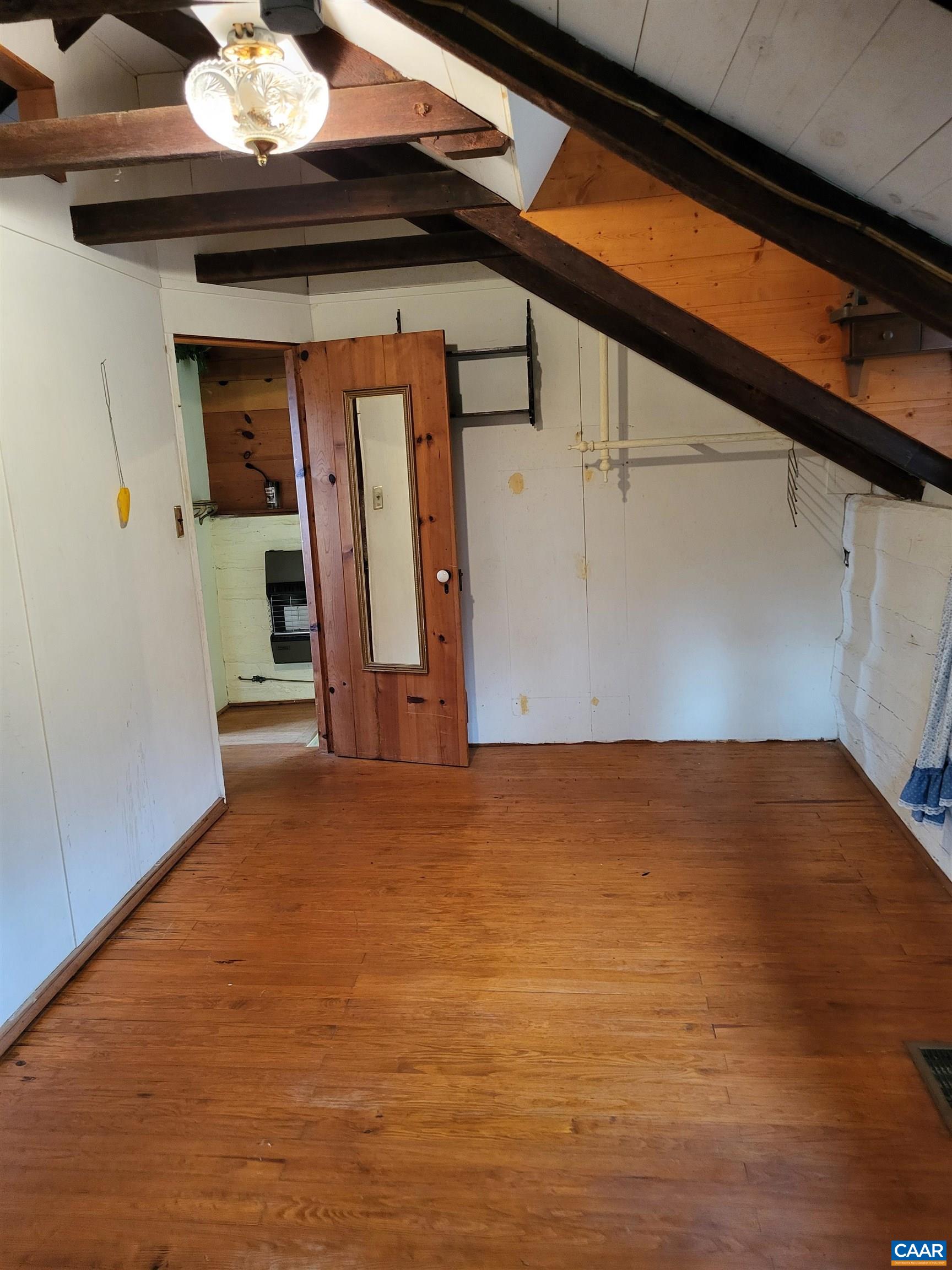 4730 Simmons Gap Road Free Union, VA 22940 - Photo 10 of 38 Gallery Image 10