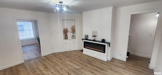 $119,900 | 926 West Governor Street, Springfield, IL 62704