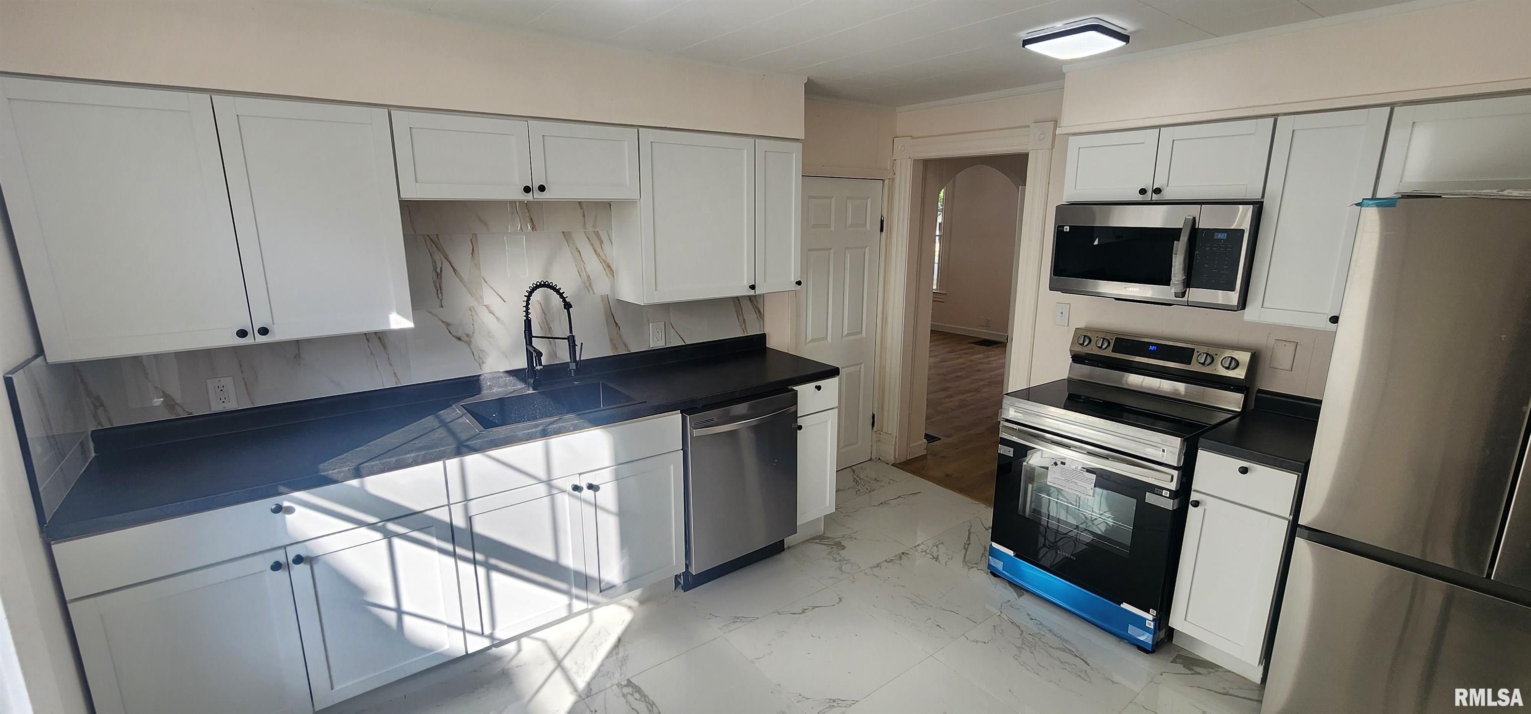 926 West Governor Street Springfield, IL 62704 - Photo 15 of 39