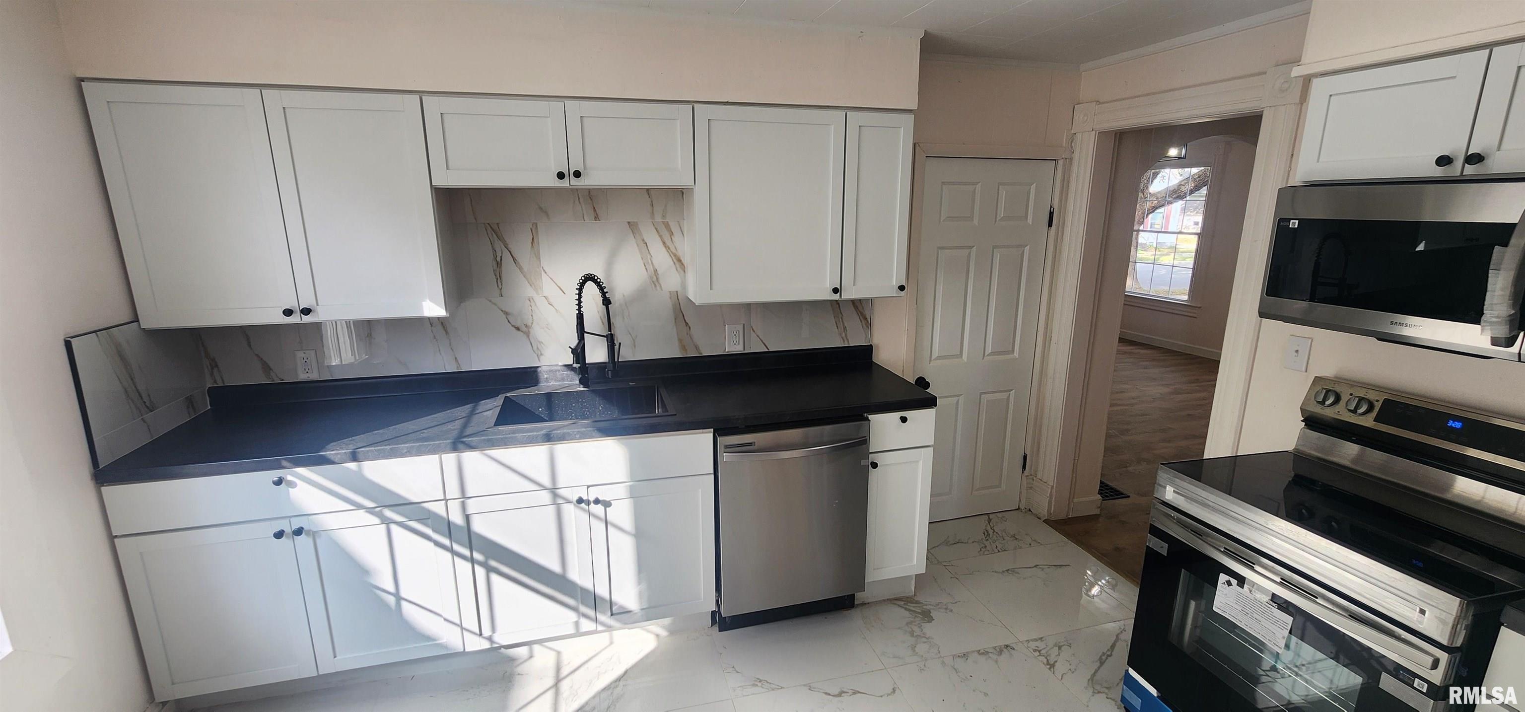 926 West Governor Street Springfield, IL 62704 - Photo 16 of 39