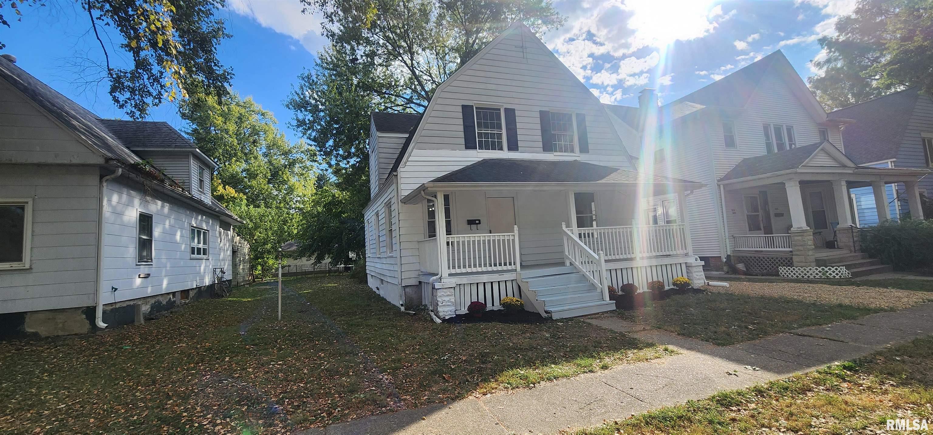 926 West Governor Street Springfield, IL 62704 - Photo 2 of 39